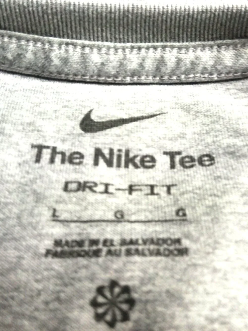 Nike T-Shirt Boy's Size Large Dri-Fit Gray Short Sleeves Sports Active Polyester